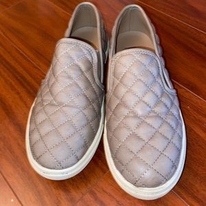 Steve Madden Women's Ecentrcq Slip on